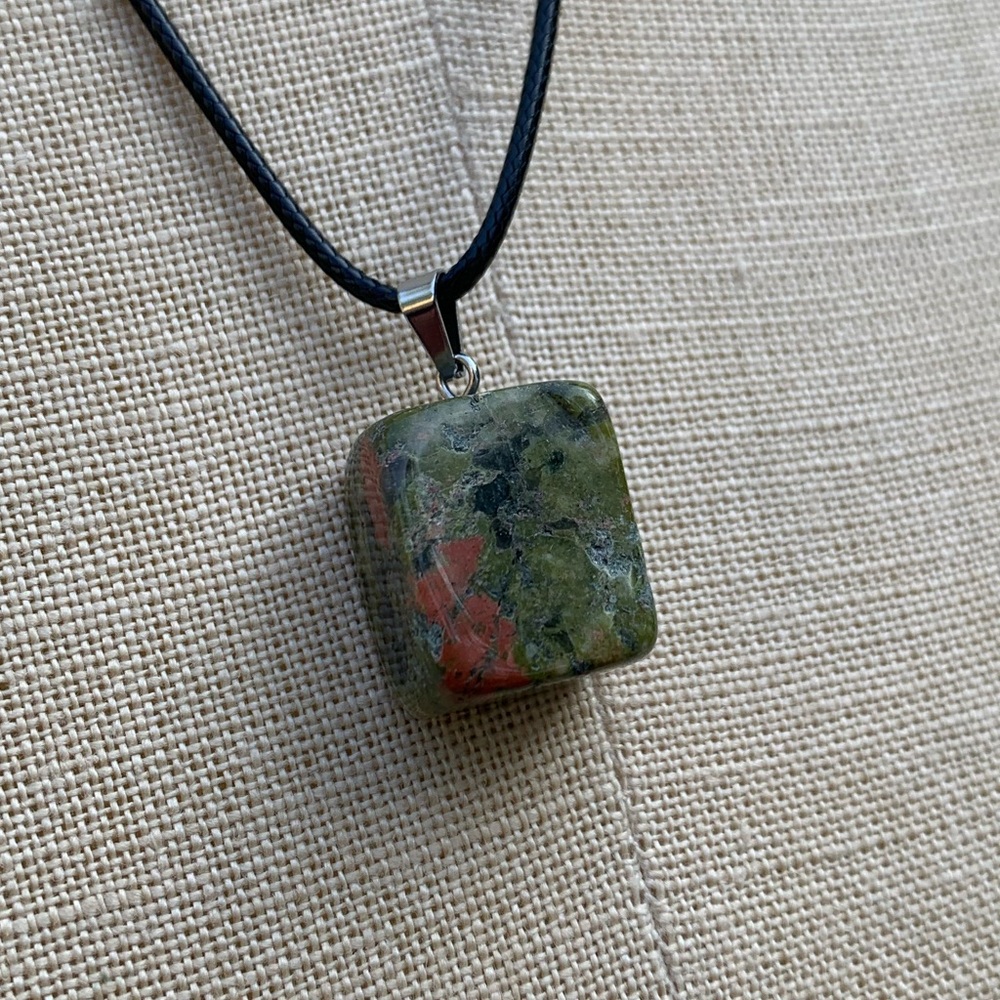Handmade Genuine Stone Chunk Amulet Necklace - Picture 6 of 13